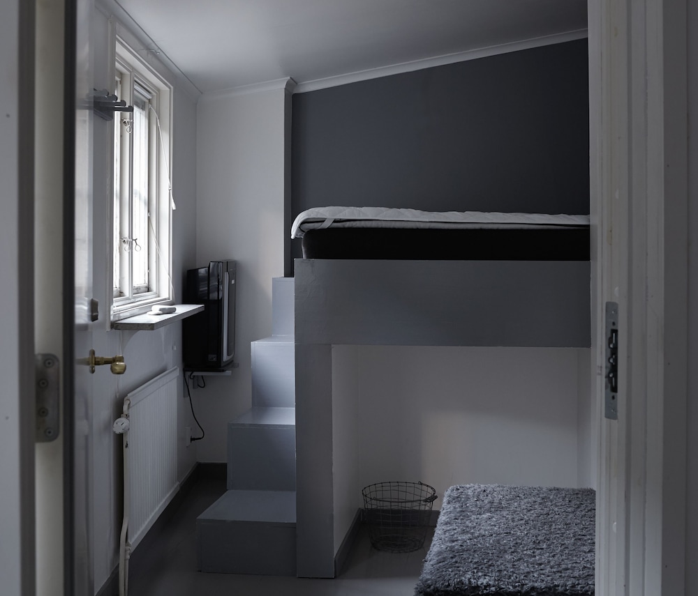 Economy Double Room, Shared Bathroom