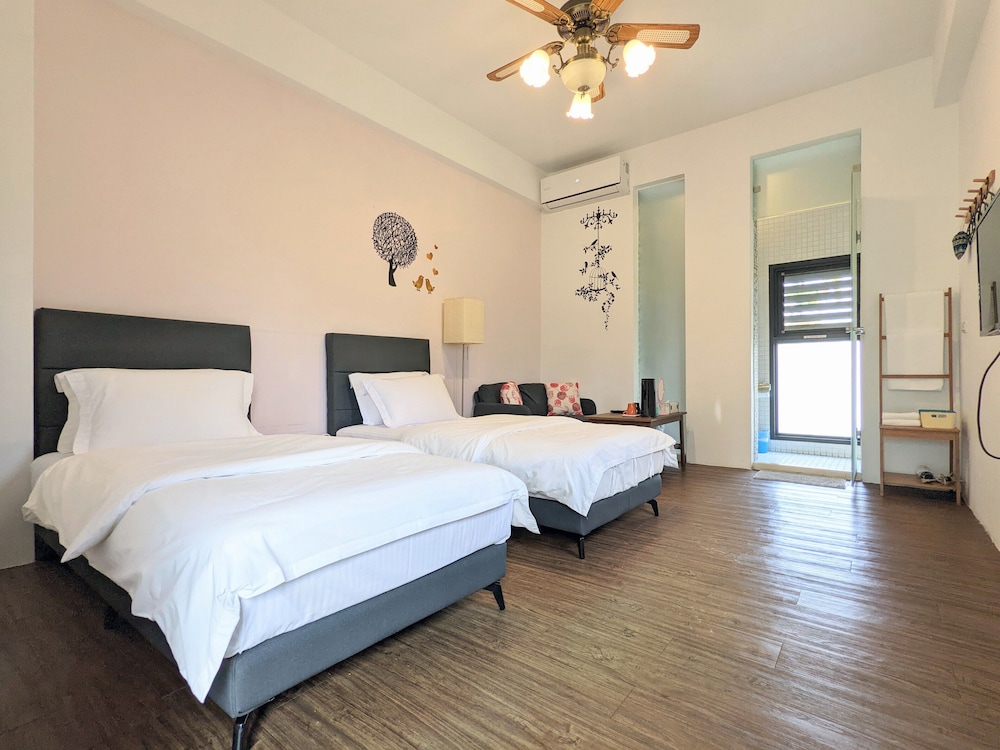 Standard Twin Room (" -A-") photo 2