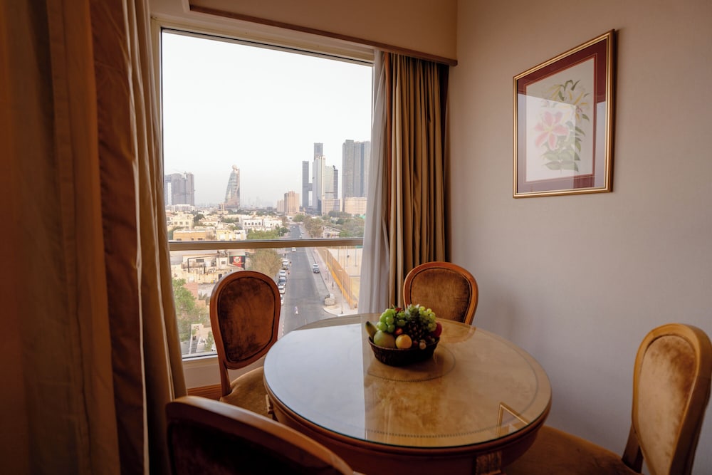 Executive Suite King photo 3