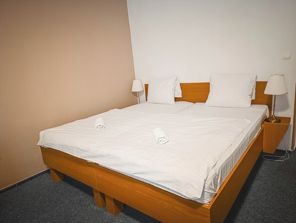 Classic Quadruple Room photo 3