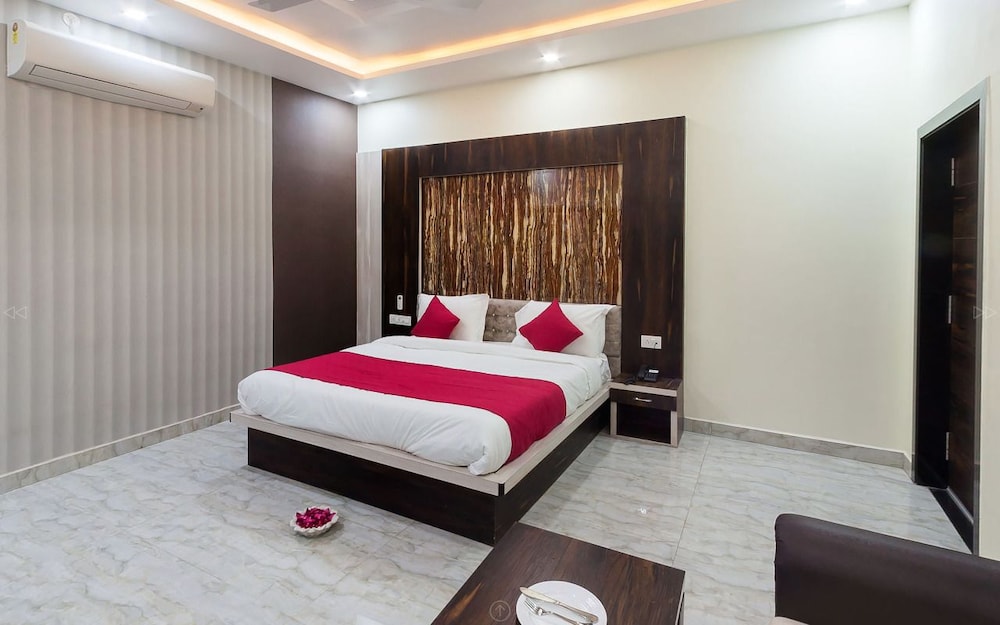 Superior Double Room, 1 Queen Bed, Smoking photo 2