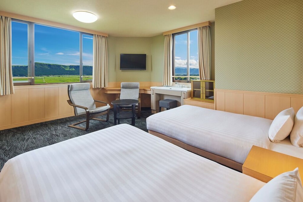 North Wing Superior Twin (Accessible) (With private bathroom)(Non-smoking) photo 2