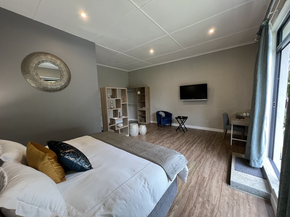 Luxury Room photo 2