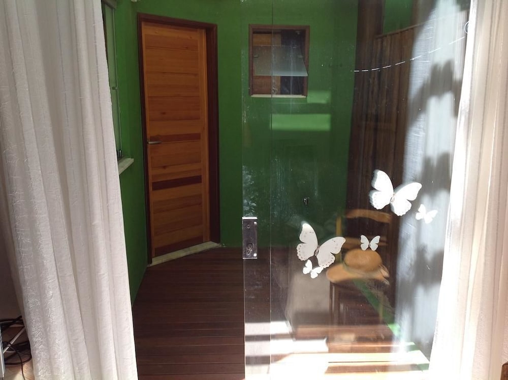 House, 2 Bedrooms photo 3