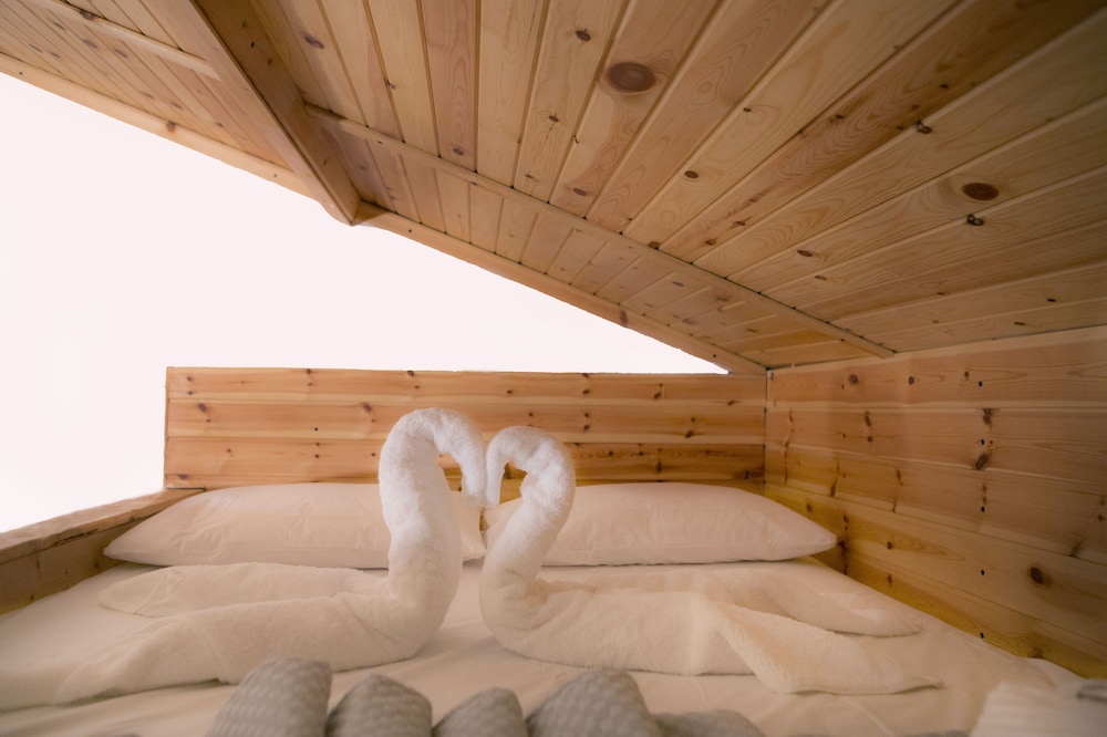Standard Quadruple Room (Platanos) photo 1