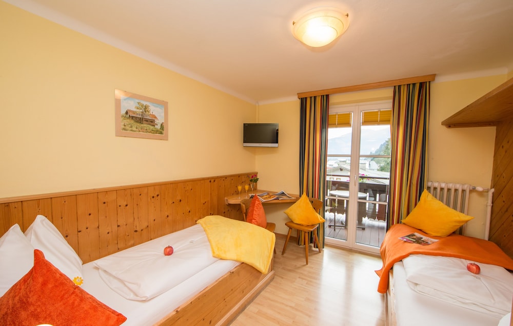 Twin Room photo 1