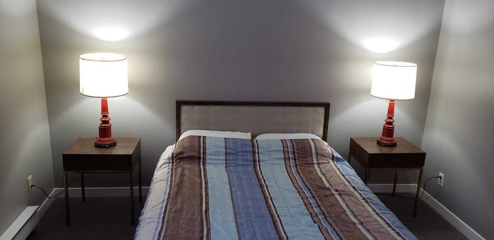 Luxury Cabin, 1 Queen Bed with Sofa bed photo 1