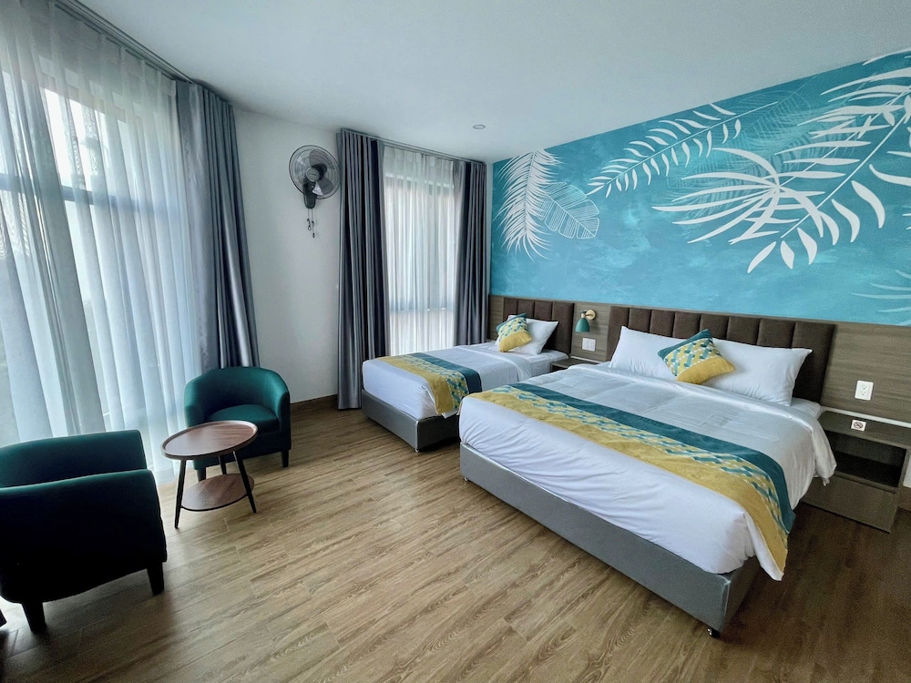 Triple Room, Balcony, City View