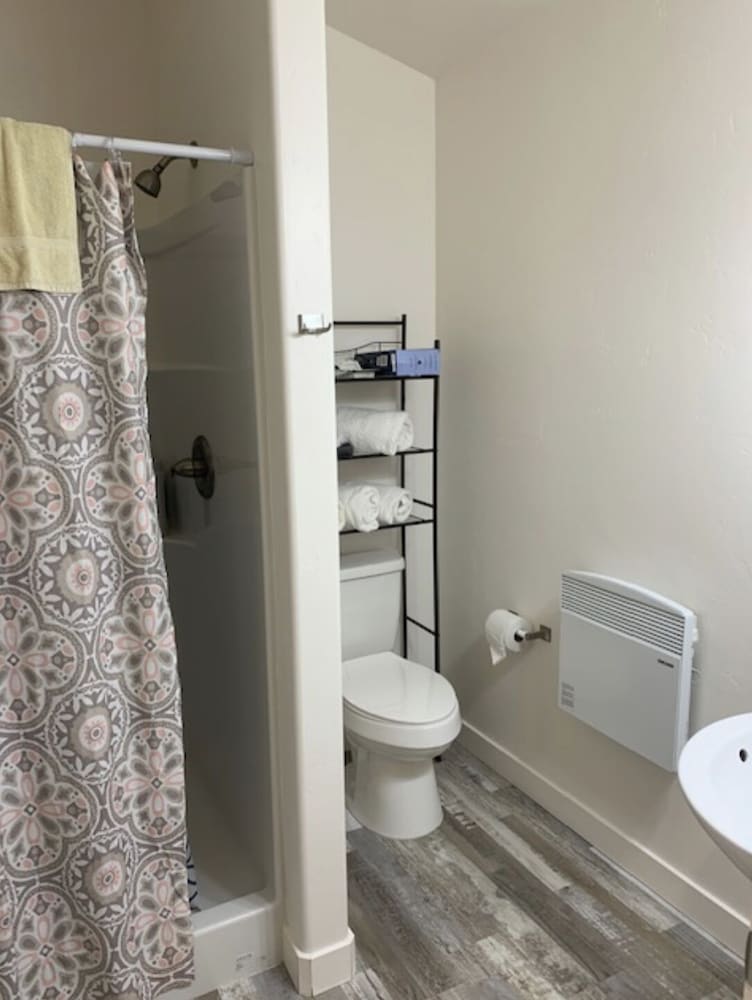 Basic Single Room photo 2