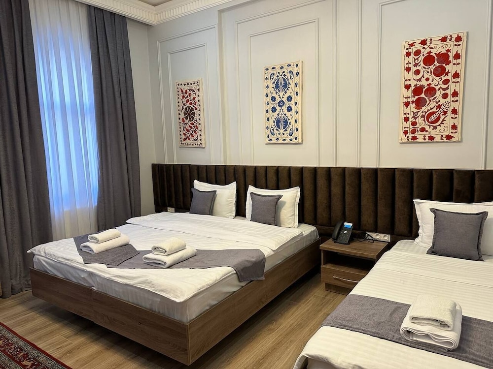 Family Triple Room, Courtyard View