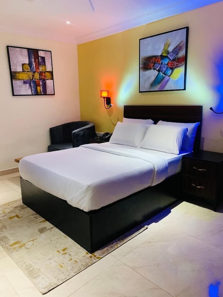 Executive Room photo 3