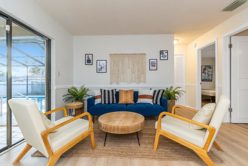 Sjov Familievenlig Modern Strandhjem Med Pool, Billede 11