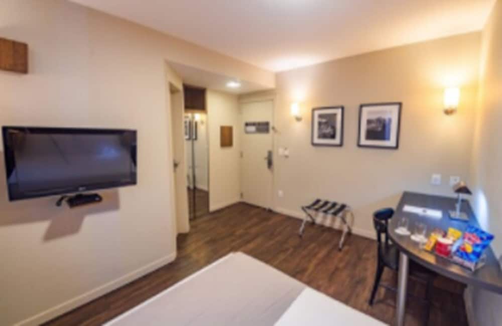 Executive Double Room, 1 Queen Bed - Photo 3