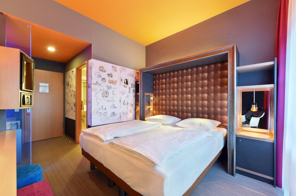 Design Double Room, 1 King Bed