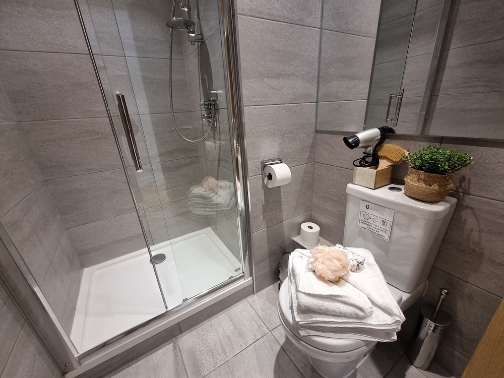 Premium Penthouse, 1 Bedroom, Balcony, City View photo 3