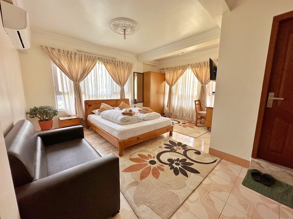 Superior Room with Balcony and Garden View photo 1