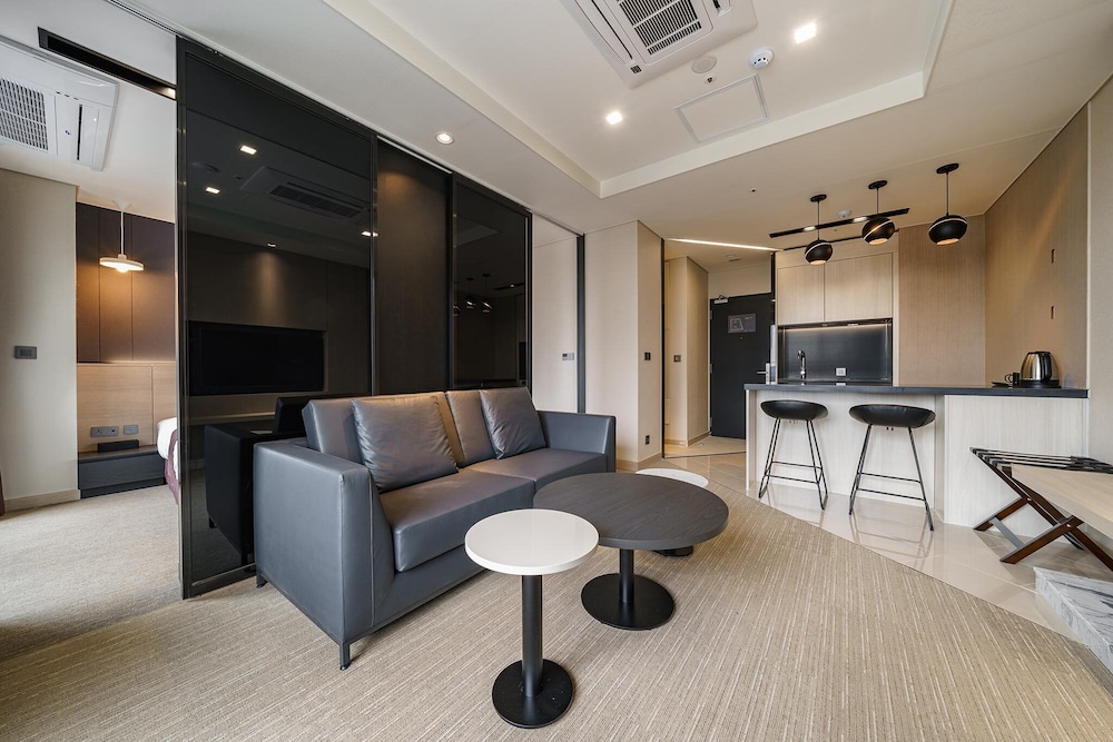 Royal Suite - Photo 5