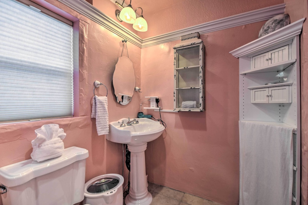 House (2 Bedrooms) photo 3