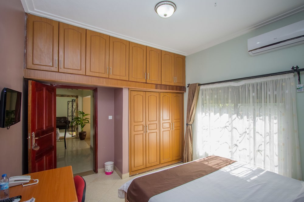 Executive Suite photo 2
