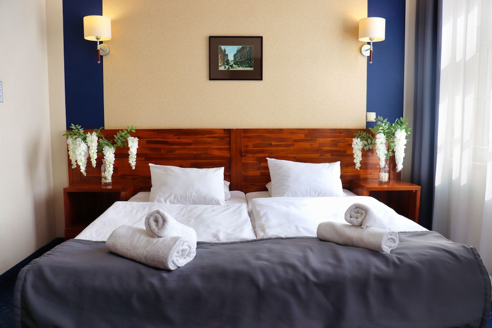 Double Room - Photo 8