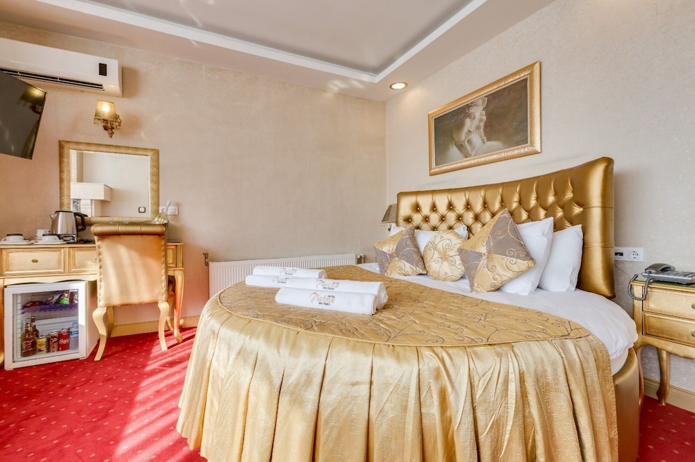 Romantic Double Room photo 2