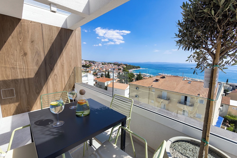 Panoramic Apartment, Balcony, Sea View photo 3