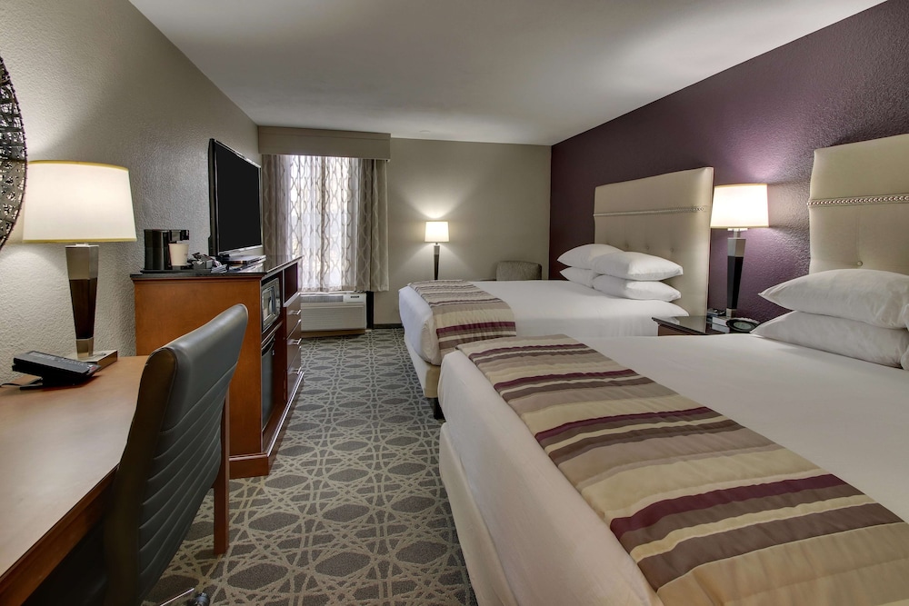 Deluxe Room, 2 Queen Beds, Refrigerator & Microwave (Upper Floor)