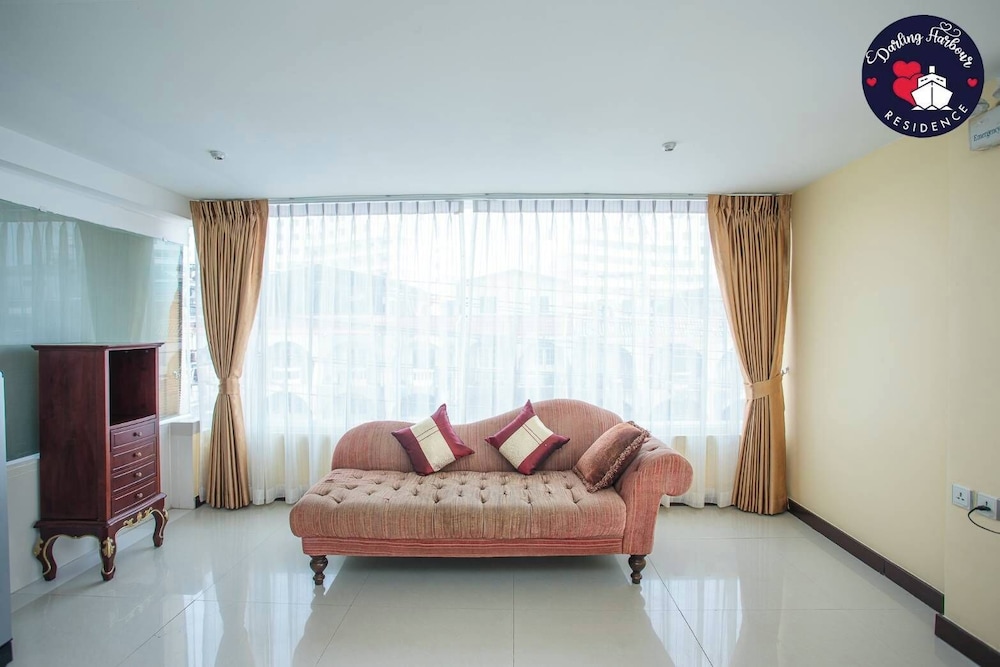Superior Double Room, 2 Queen Beds - Photo 5