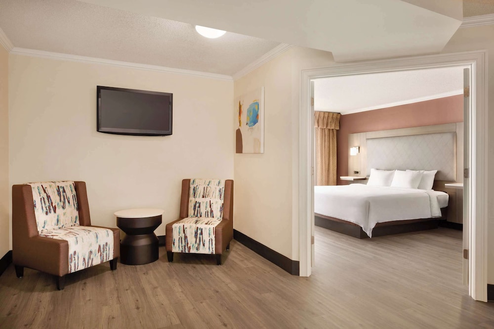 Suite, 1 Bedroom, Non Smoking, Jetted Tub photo 1