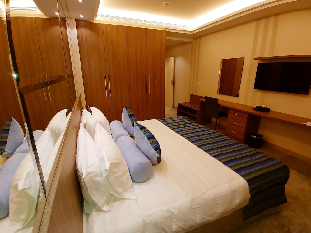 Family Suite, 2 Bedrooms, Accessible, Ocean View photo 2