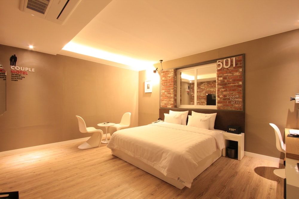 Standard Double Room photo 2