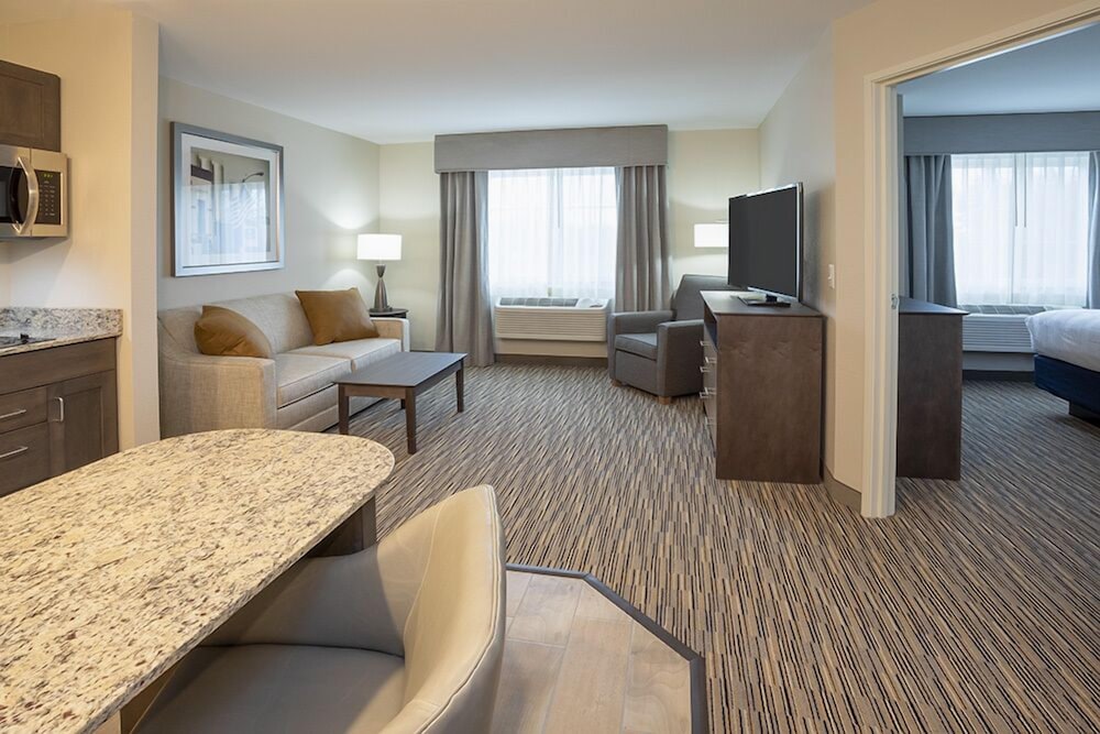 Suite, 1 King Bed with Sofa bed - Photo 1
