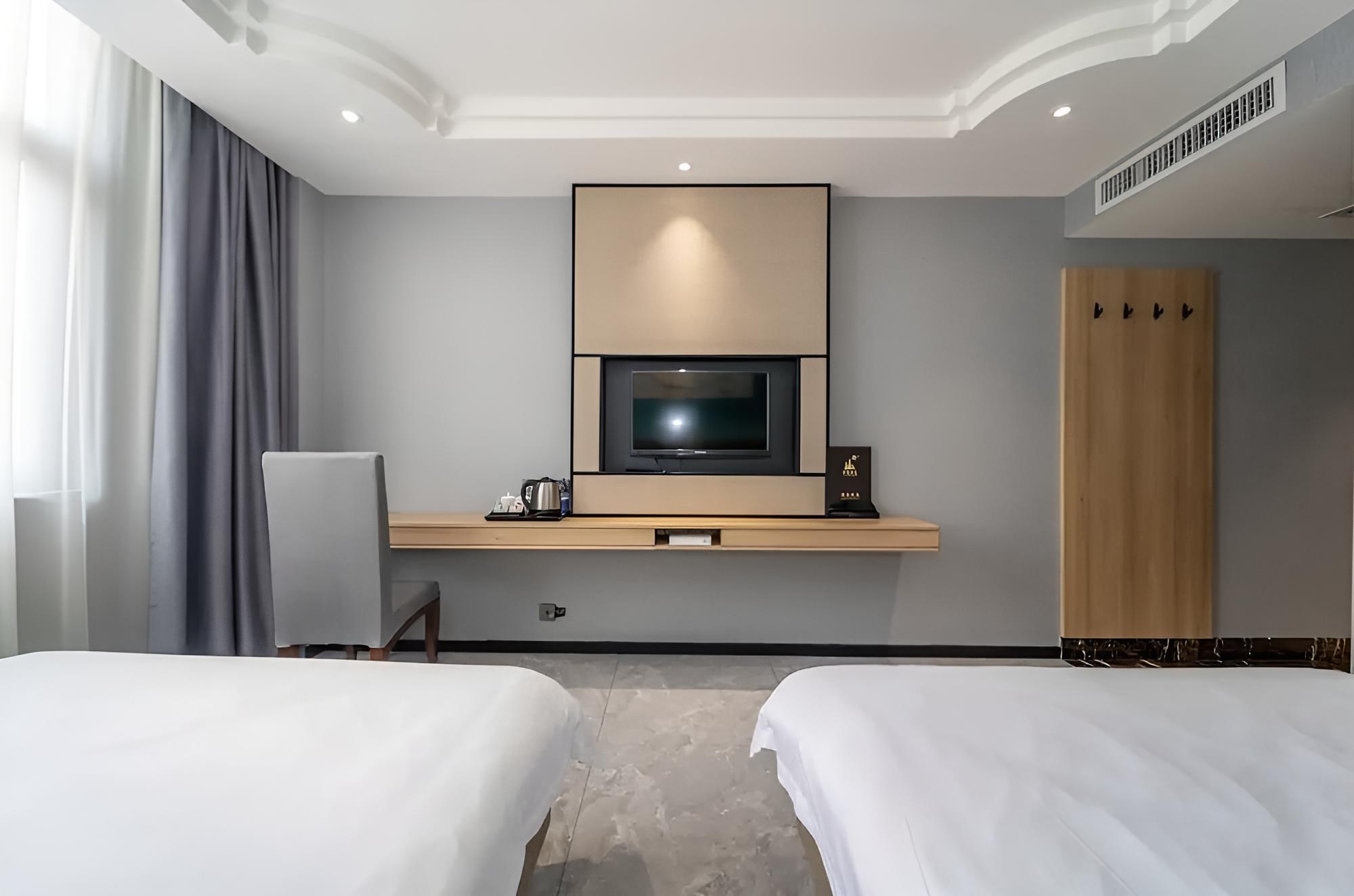 Standard Double Room, 2 Double Beds photo 3