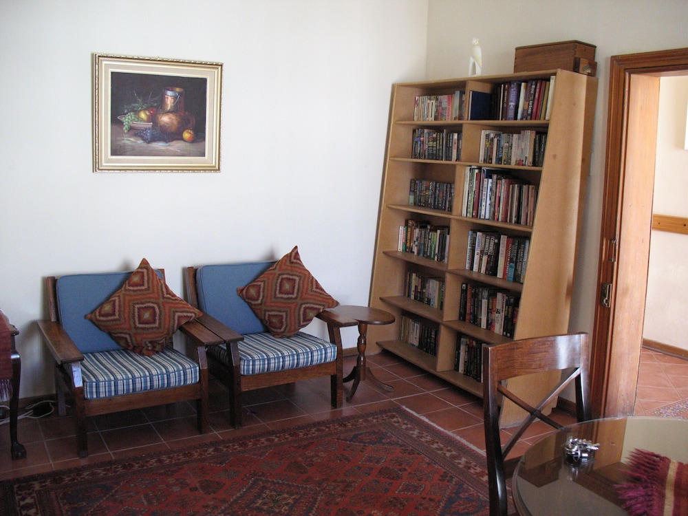 Comfort Cottage, 1 Bedroom (5B Bell Street)