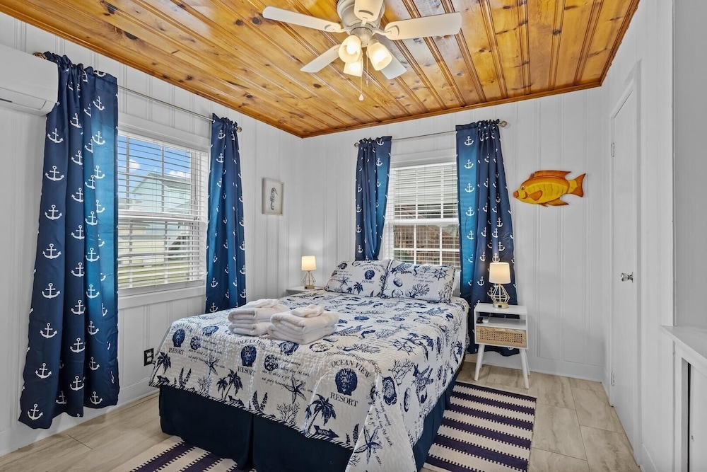 House, 2 Bedrooms photo 2