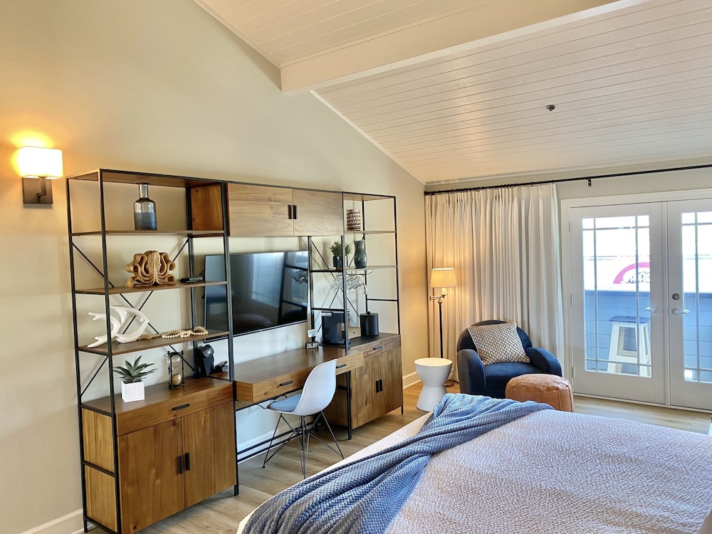Traditional Double Room, Accessible, Private Bathroom (a SHORELINE)