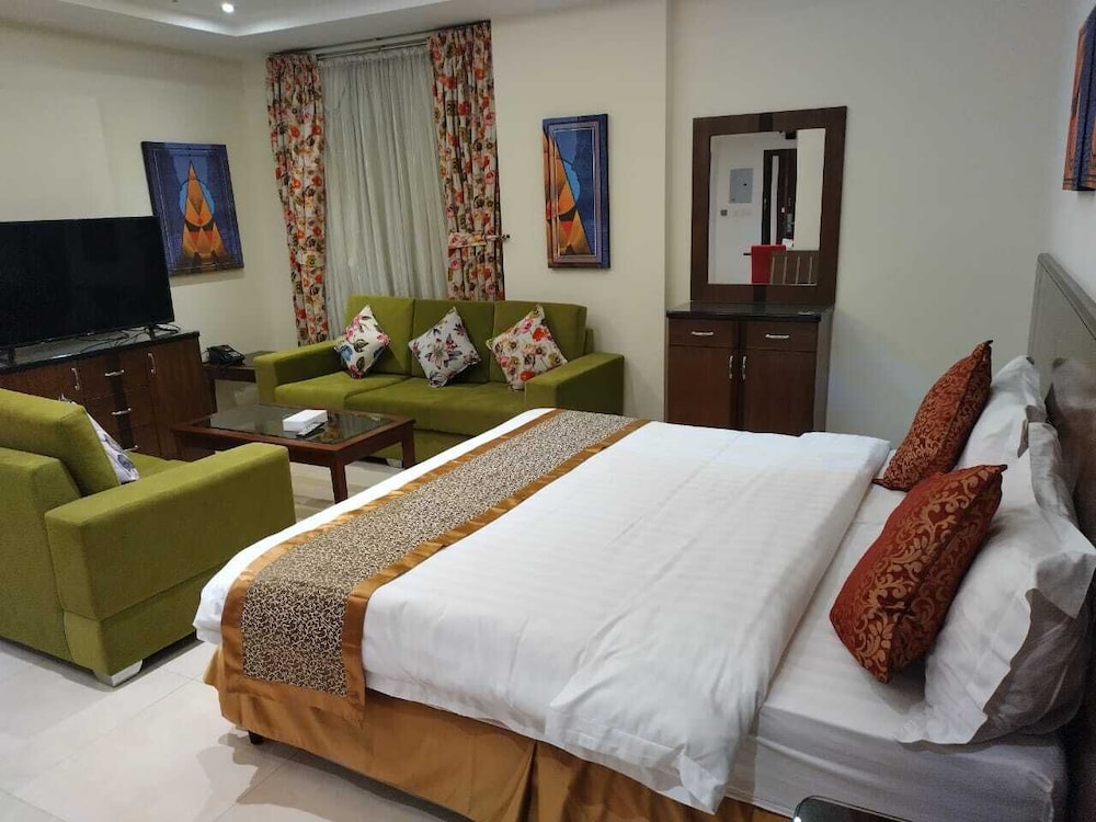 Deluxe Double Room - Photo 7