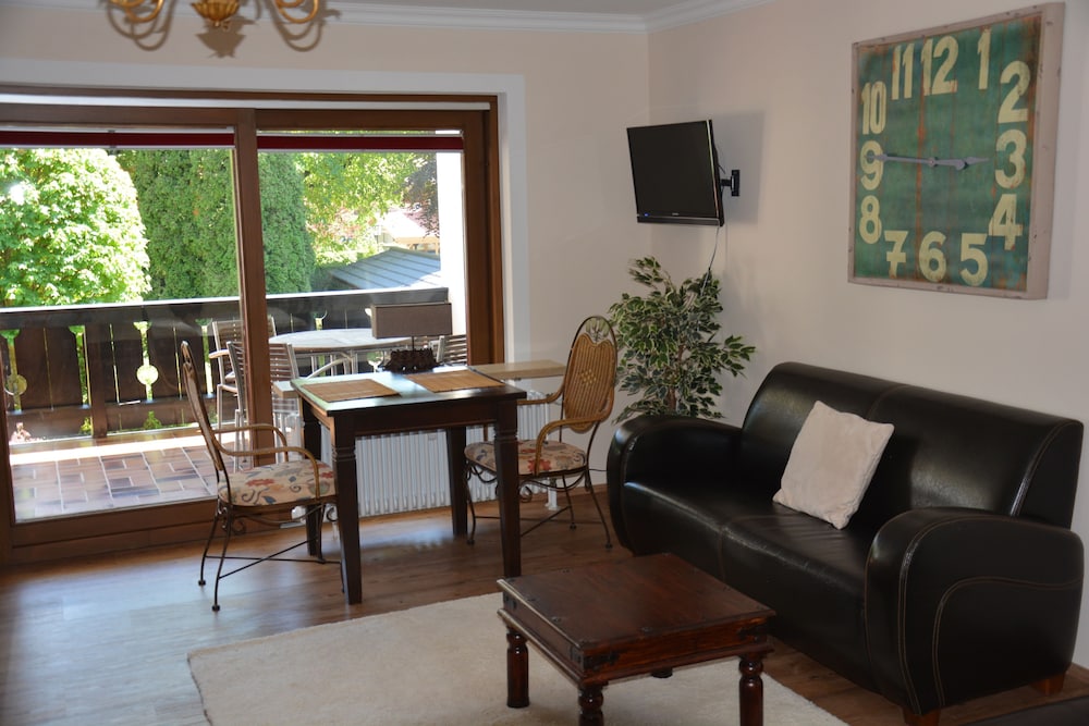 Laber (incl. cleaning fee) photo 2