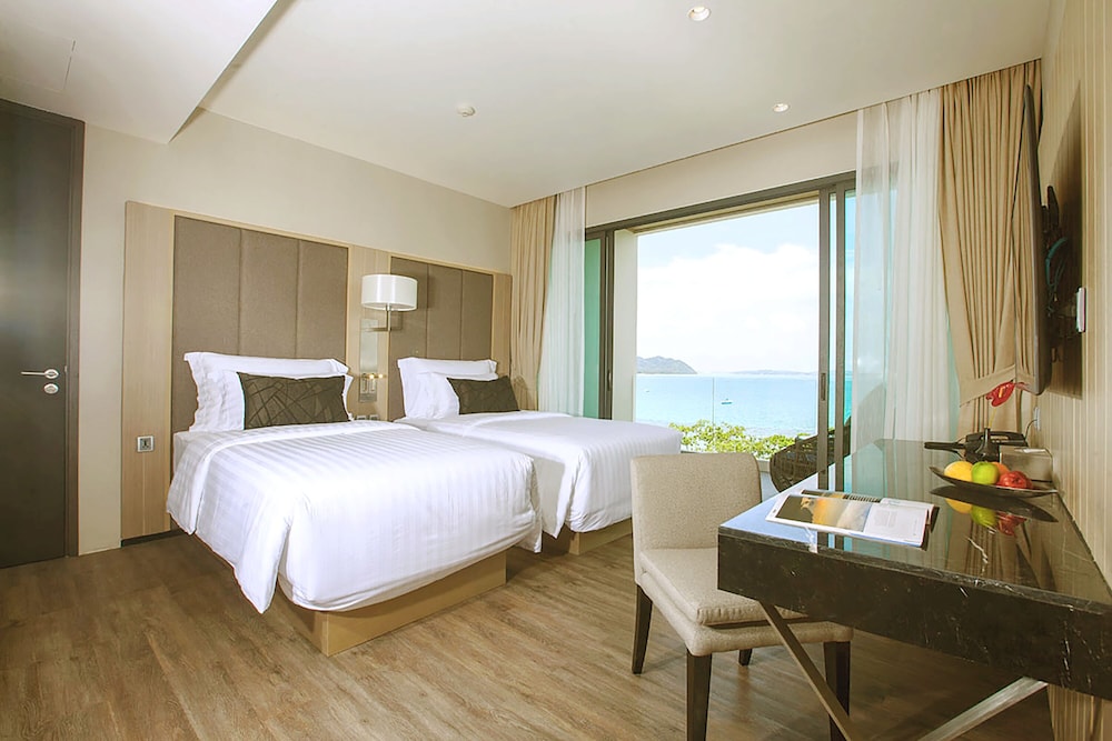 Premier Twin Room, Sea View