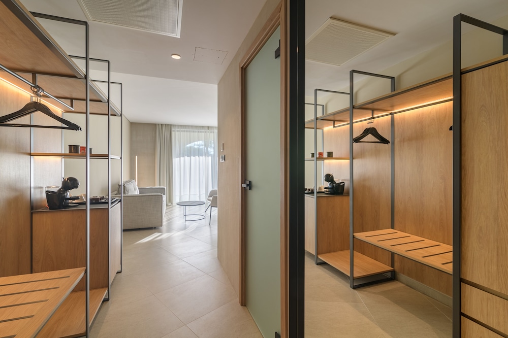 Premium Corner Studio, Sea View - Photo 2