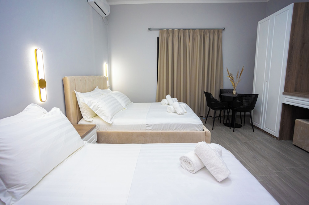 Deluxe Double Room, Balcony, Courtyard View photo 1