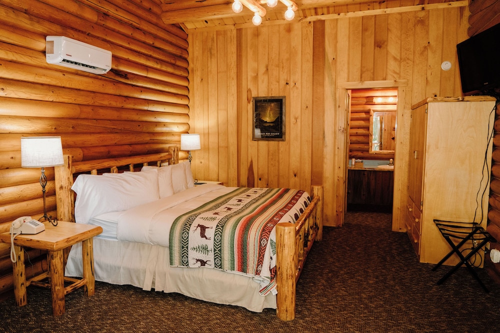Premium Cabin, Multiple Beds, Garden View