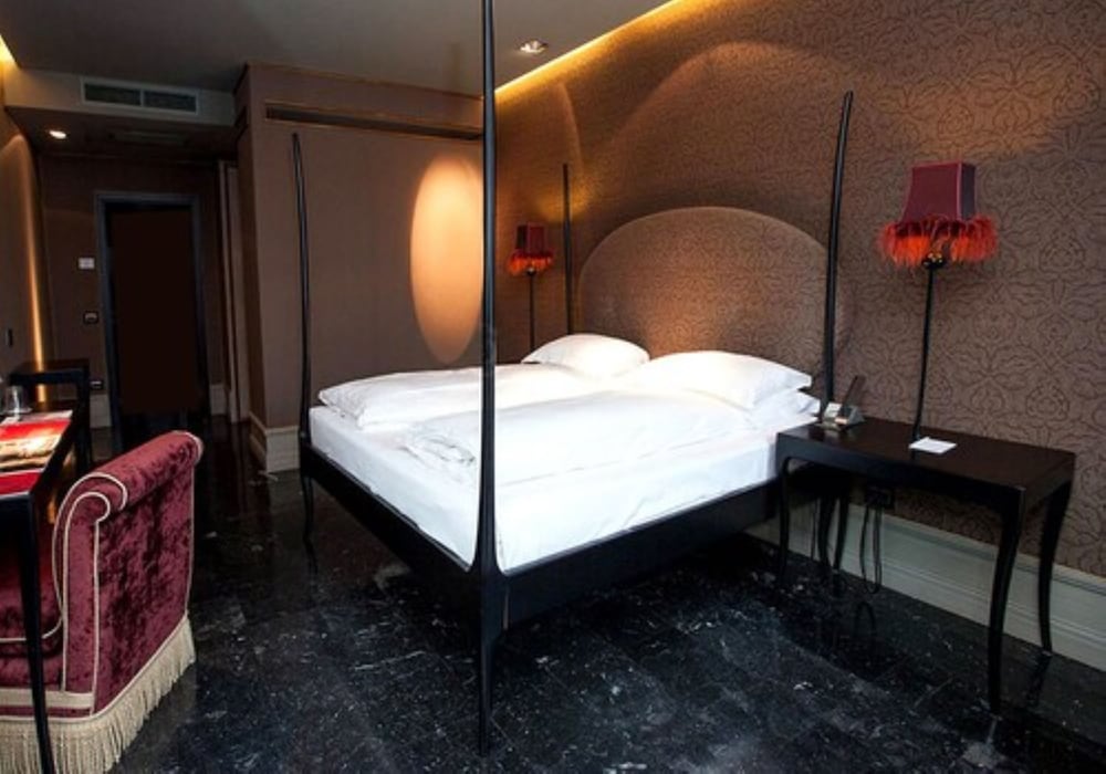 Junior Suite, 1 Queen Bed, Canal View (Grand Canal) photo 1