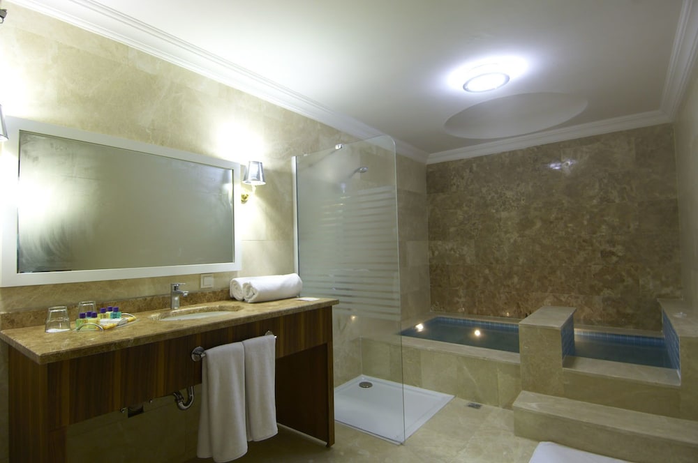 Villa photo 2