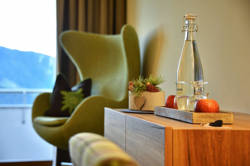 Superior Double Room, Valley View photo 3