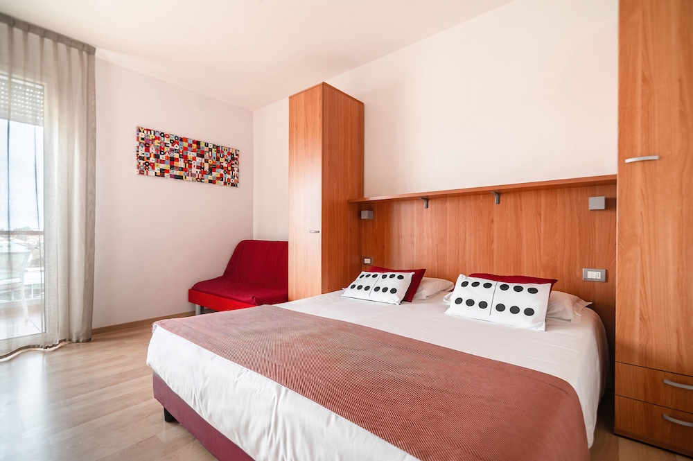 Classic Studio, Balcony (Suite Domino Small) photo 1