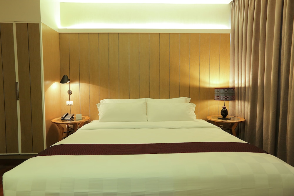 Executive Suite photo 2