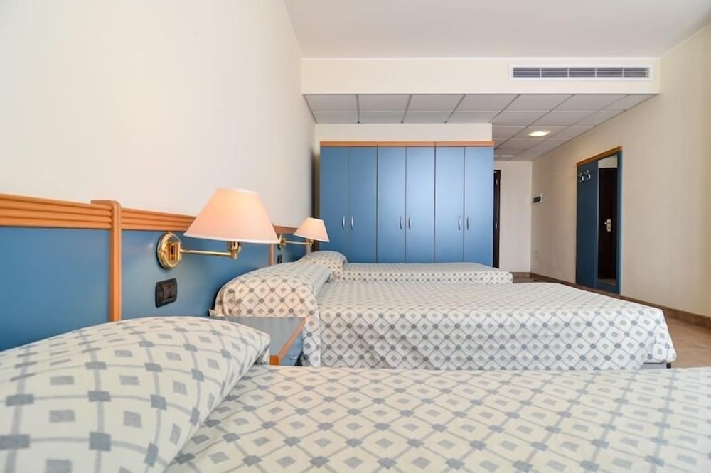 Quadruple Room photo 2