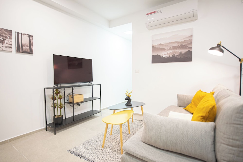 Apartment, 2 Bedrooms, Balcony photo 1