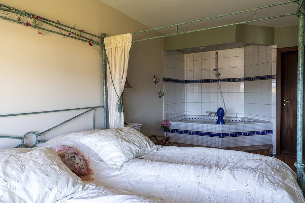 Family Suite, Lake View photo 2